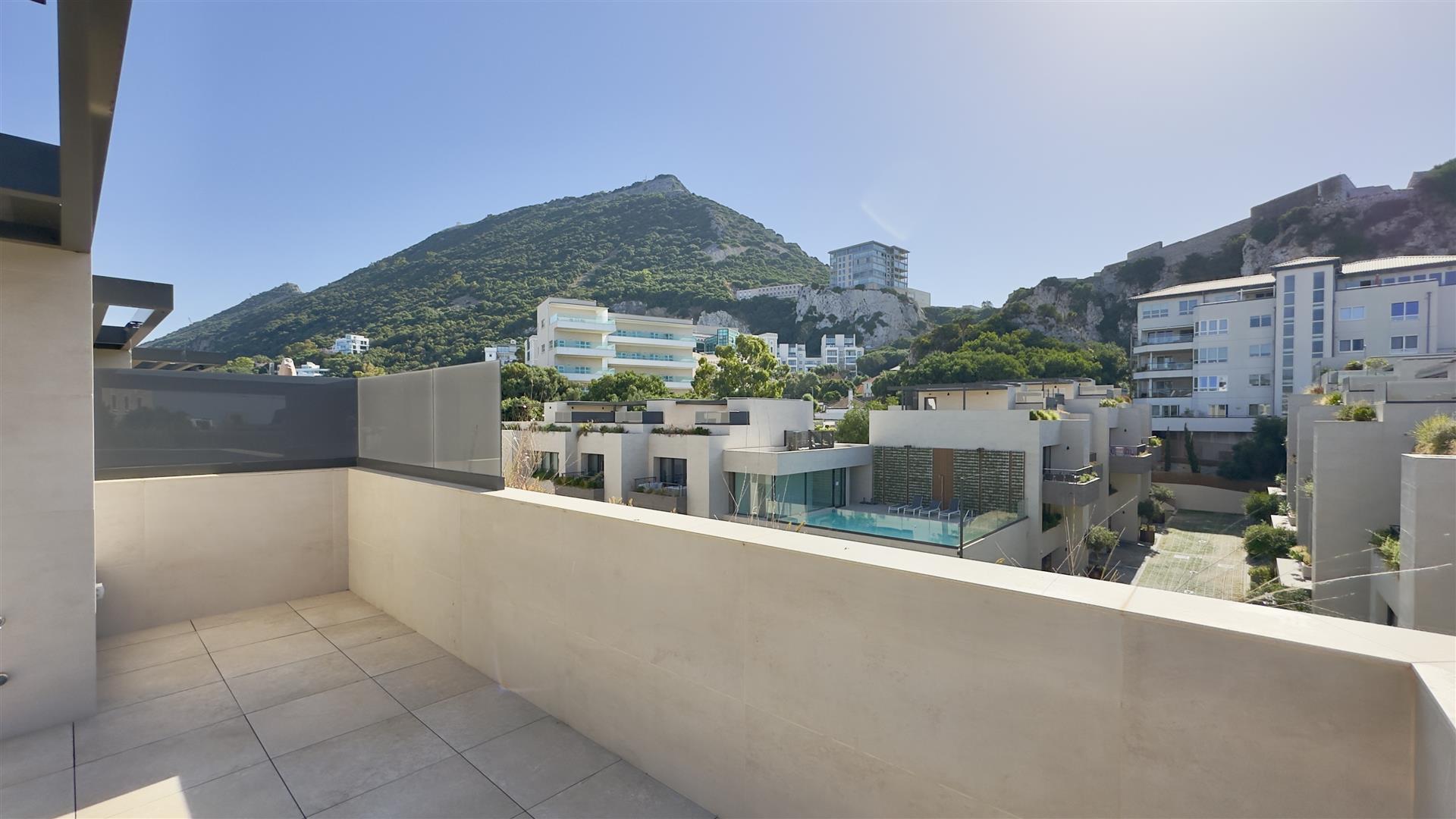  Image of House - 4 Bedrooms - 4 Bathrooms for Sale in North Gorge-Gibraltar, Image 19